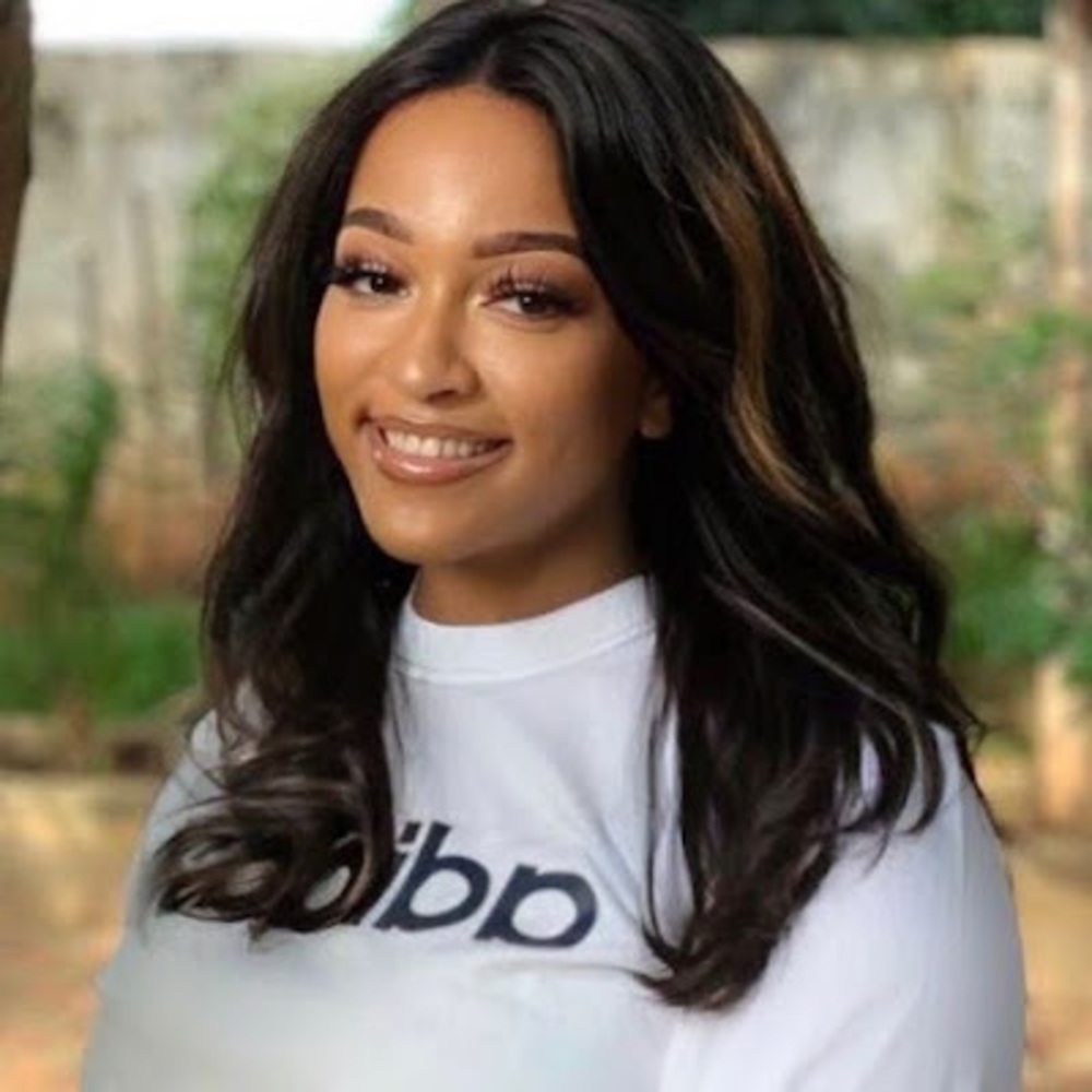 Meet your Posher, Charmaine